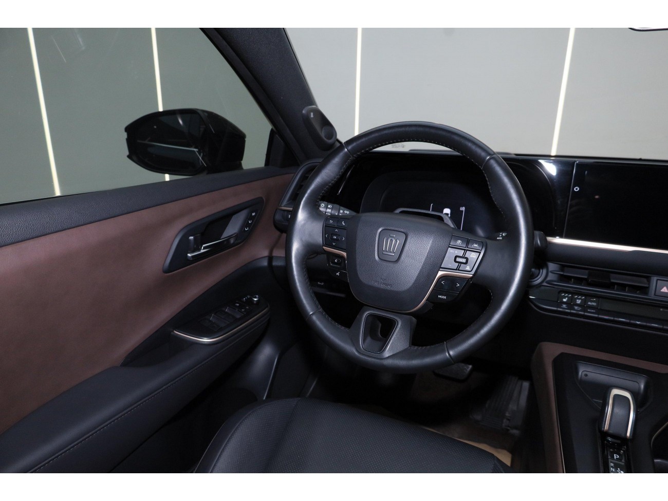 Toyota Crown 2024