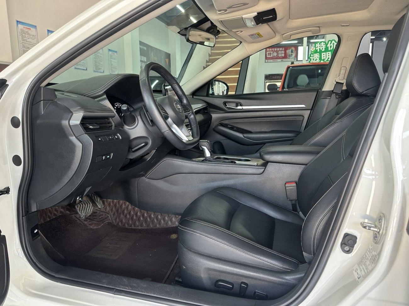 Nissan Teana 2022