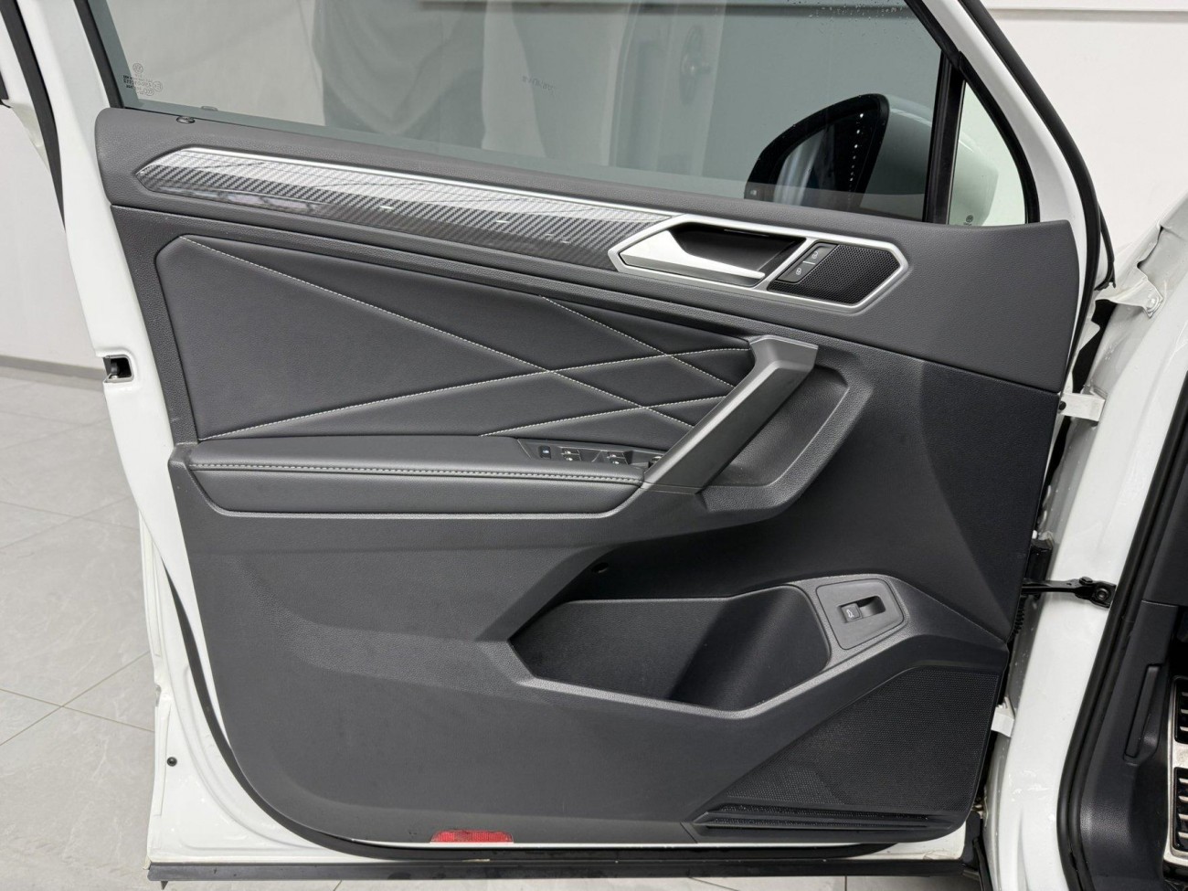 Volkswagen Tiguan L 2023