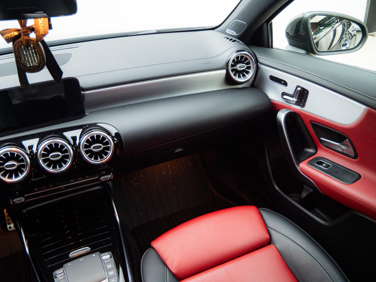 Mercedes-Benz A 35 4MATIC 2021