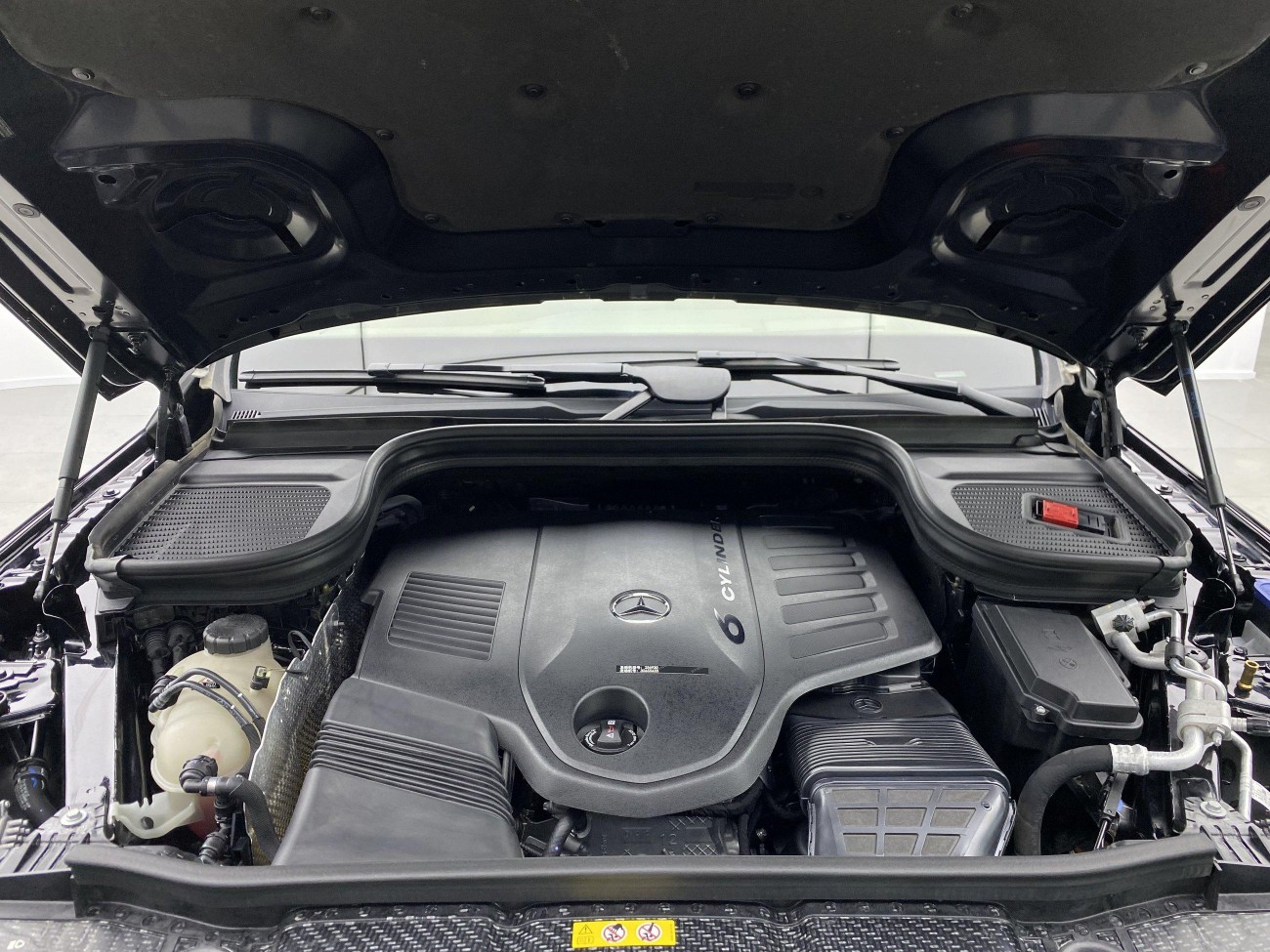 Mercedes-Benz GLS 450 2023