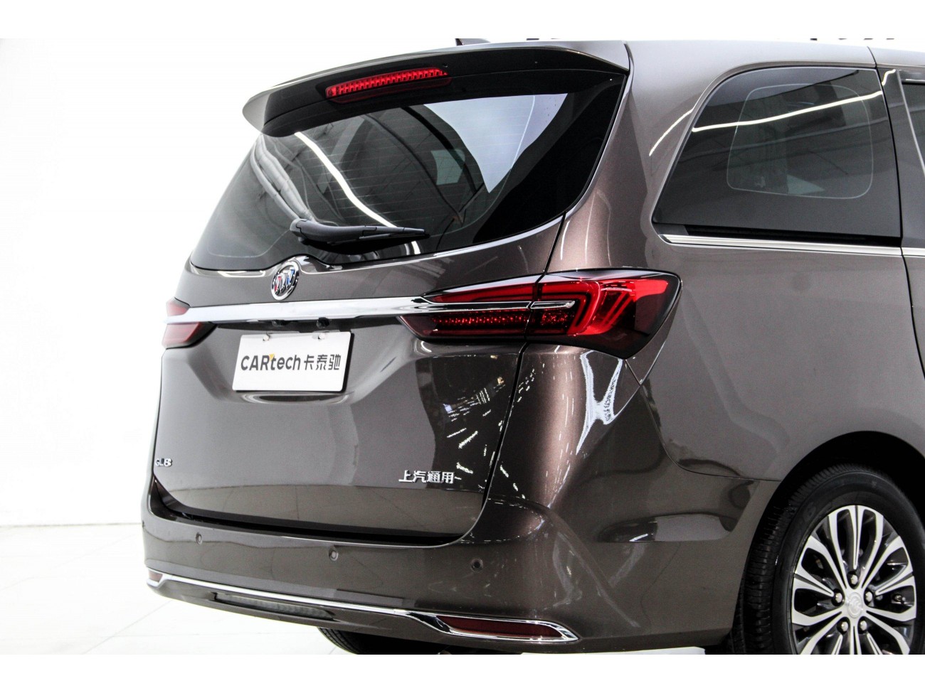 Buick GL8 2024