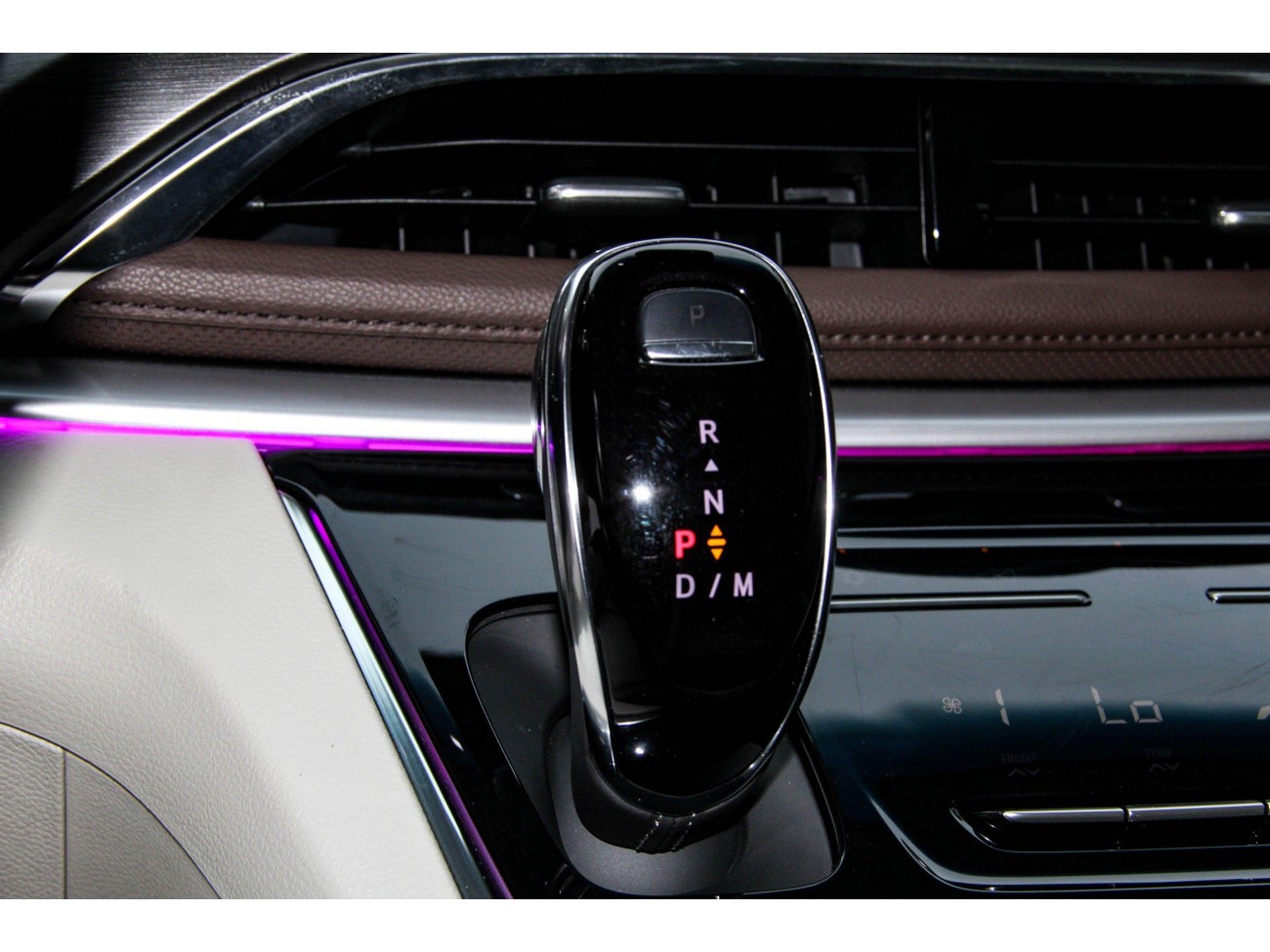 Buick GL8 2024