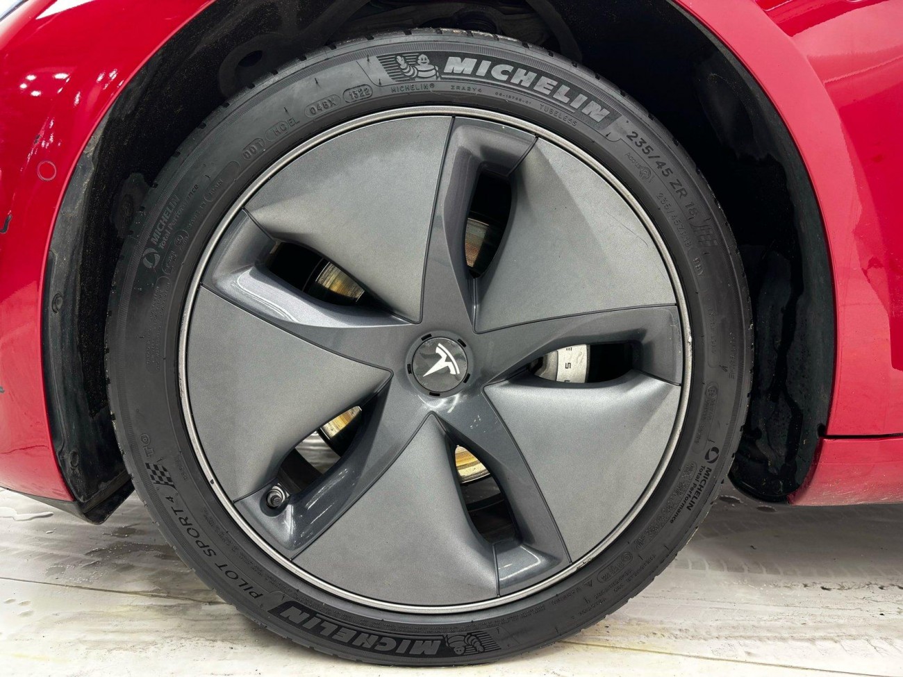Tesla Model 3 2019