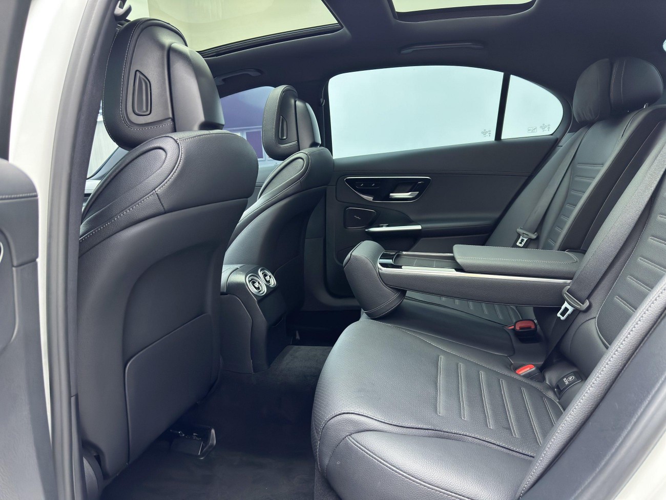 Mercedes-Benz C 260 L 2024