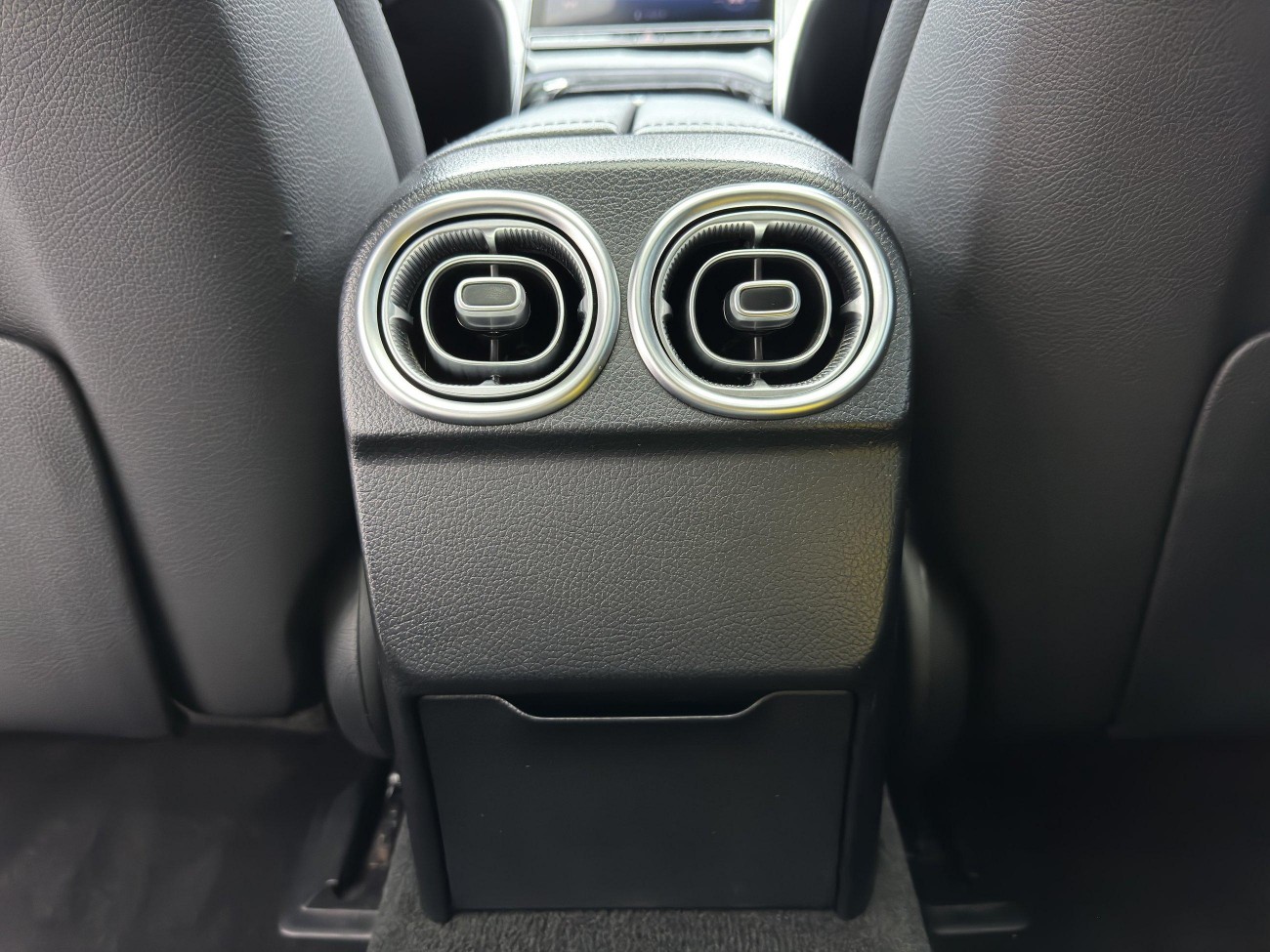 Mercedes-Benz C 260 L 2024