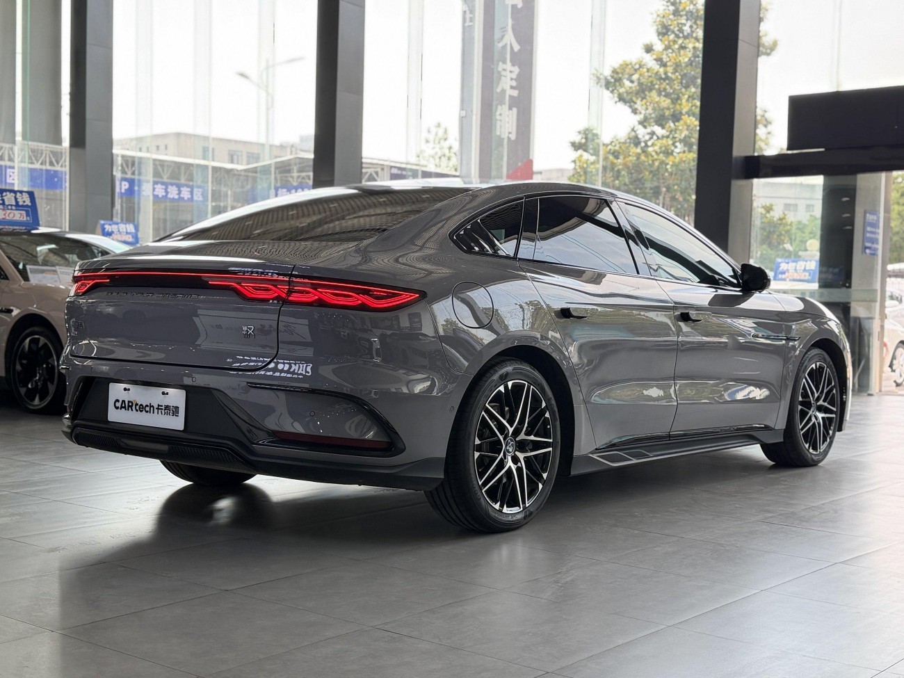BYD Han 2024