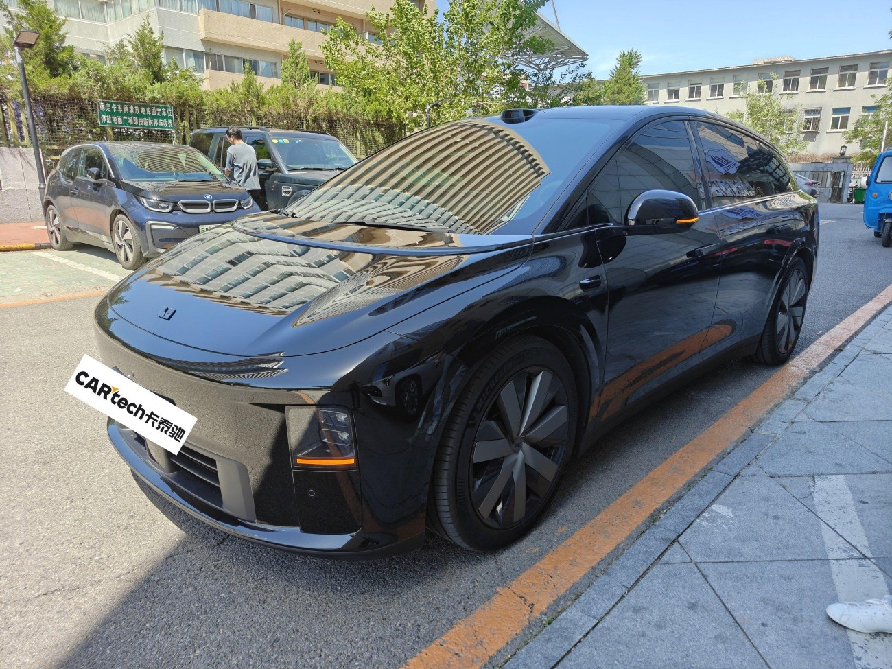 Li Auto i6 2025