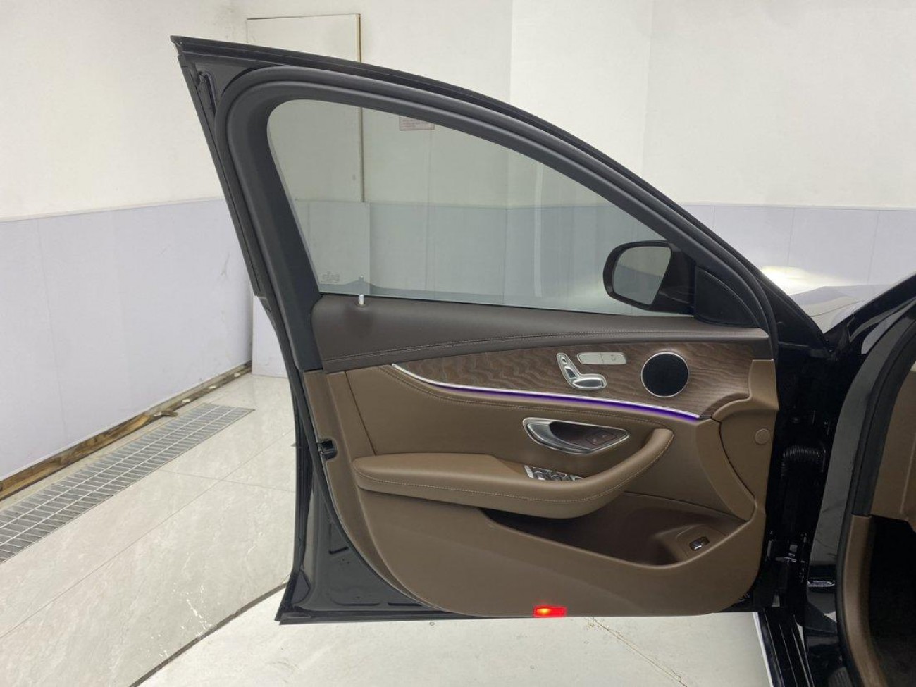 Mercedes-Benz E 260 L 2023