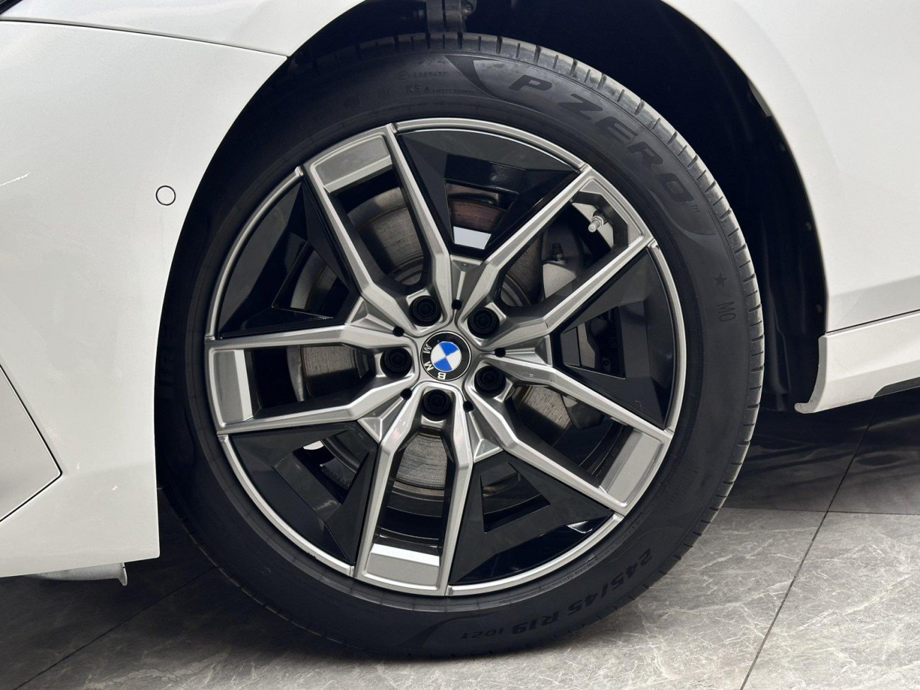 BMW 530Li 2024