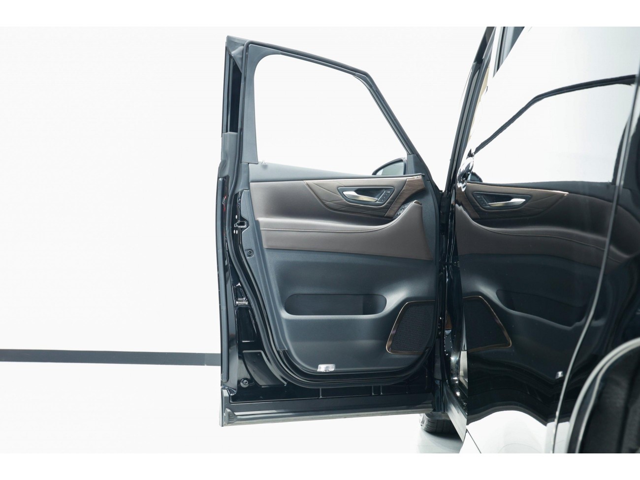 Toyota Alphard 2024