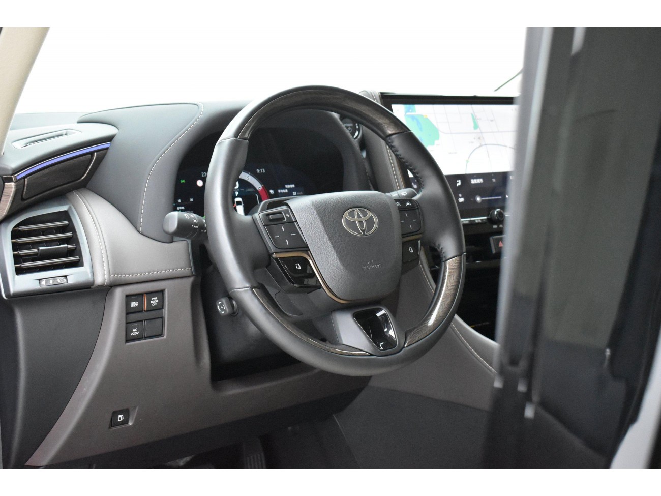 Toyota Alphard 2024
