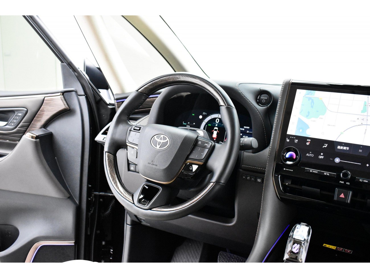 Toyota Alphard 2024
