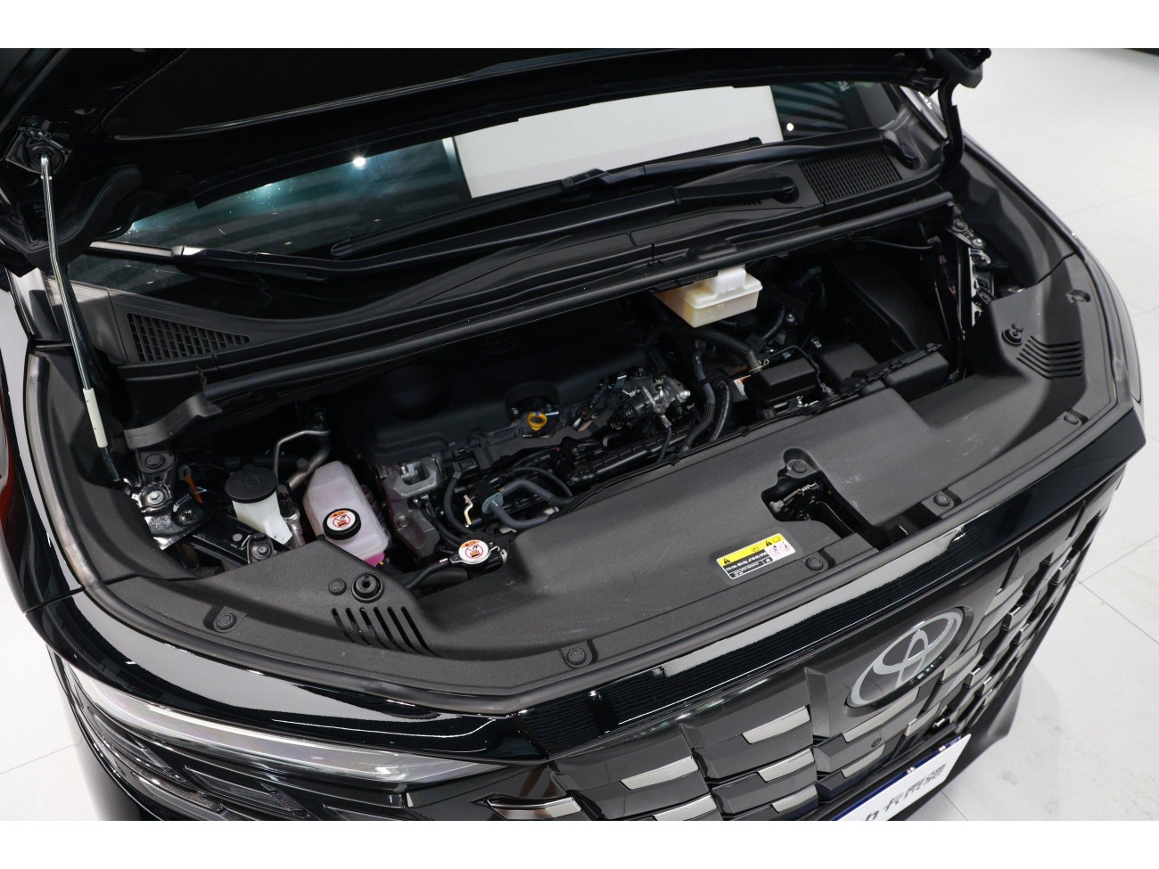 Toyota Alphard 2024