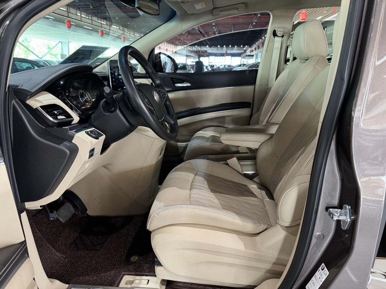 Buick GL8 2023