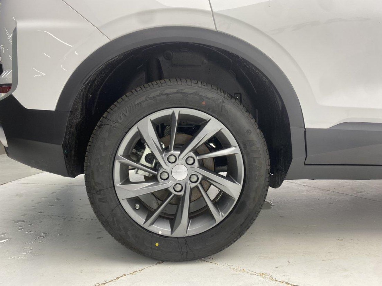 Geely Coolray 2026
