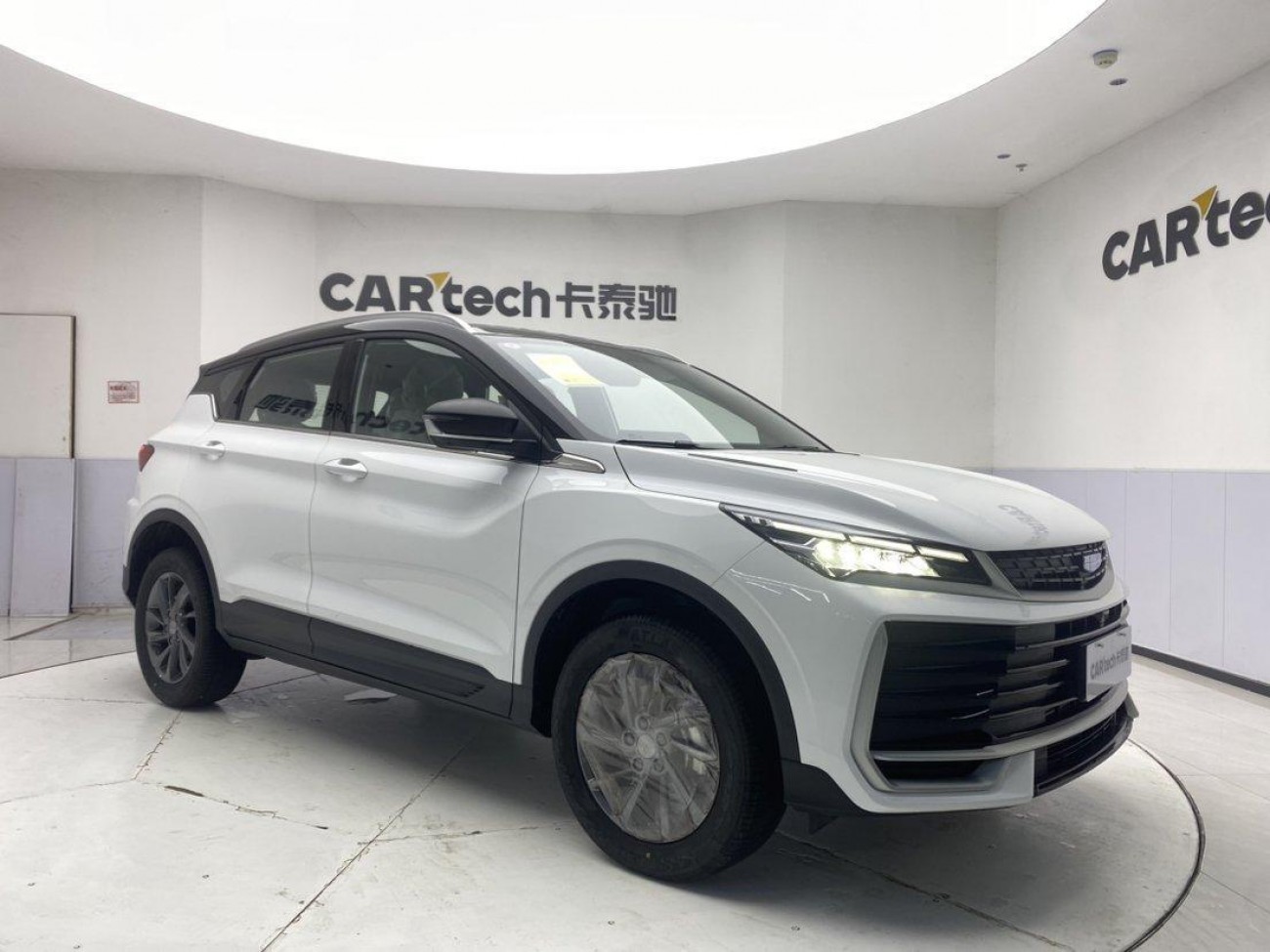 Geely Coolray 2026