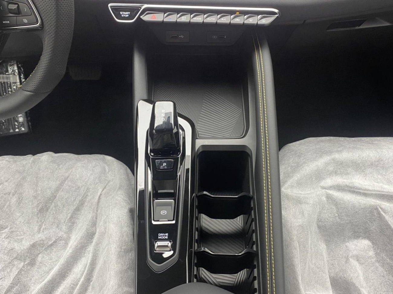 Geely Coolray 2026
