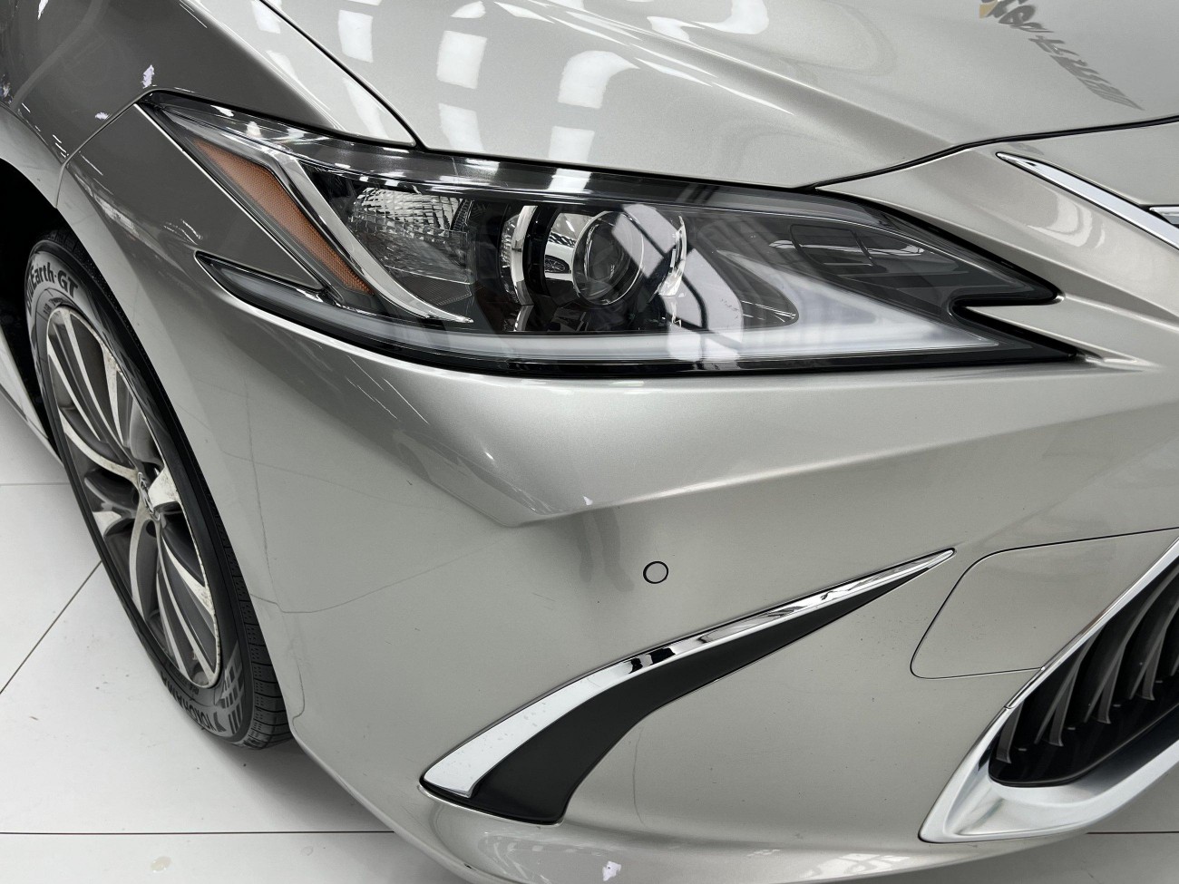 Lexus ES 200 2020