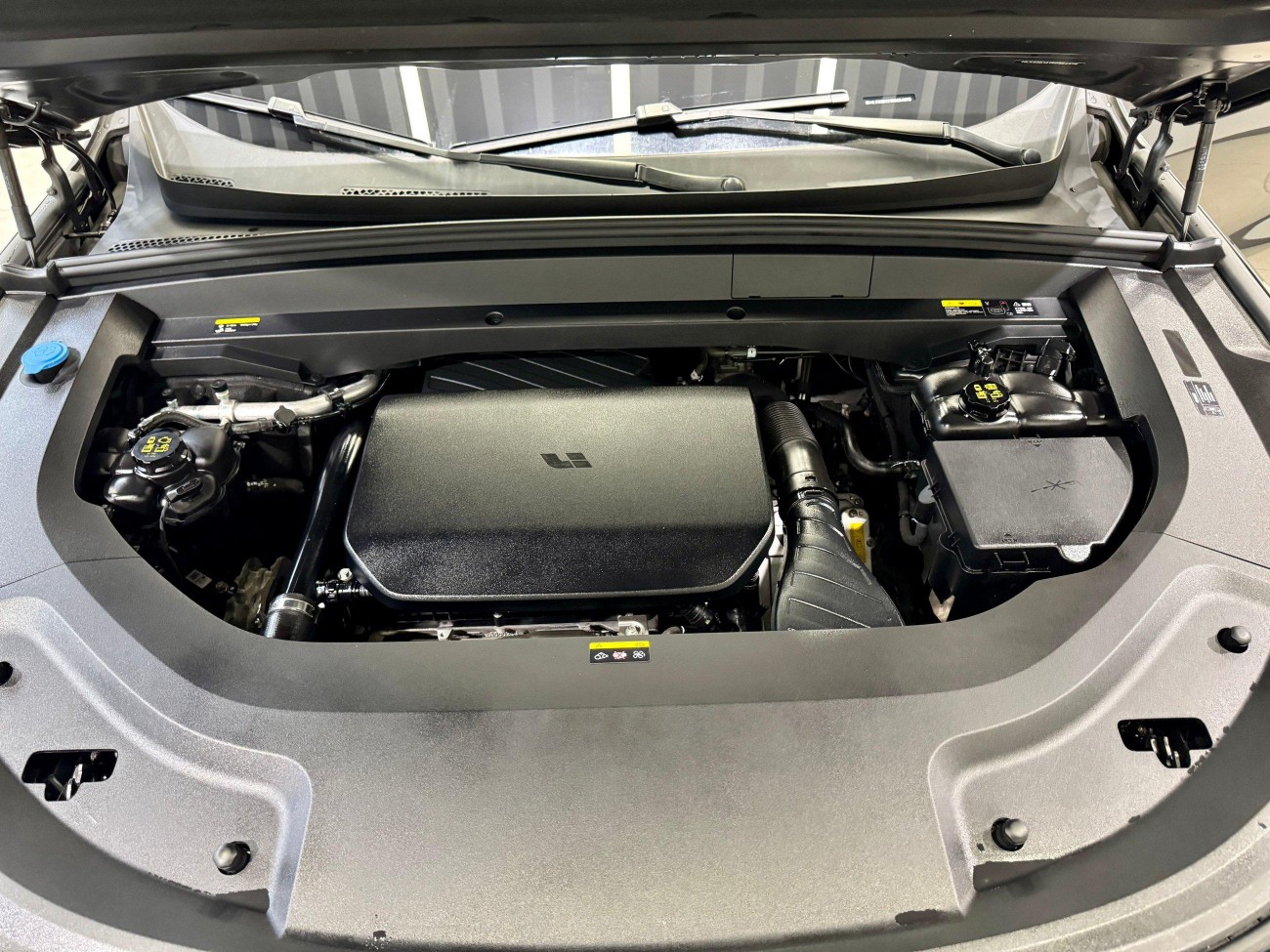Li Auto L8 2024