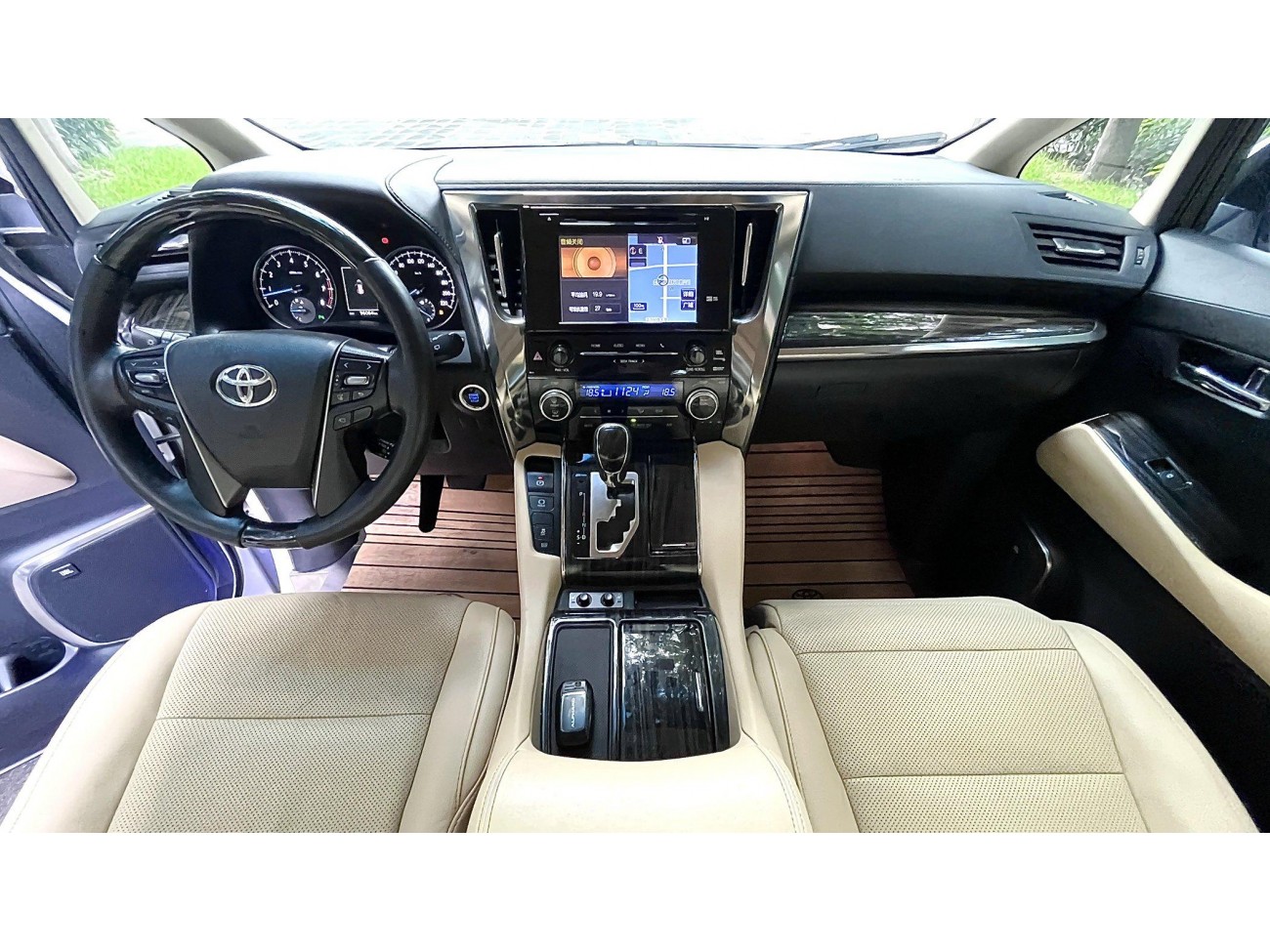 Toyota Alphard 2017