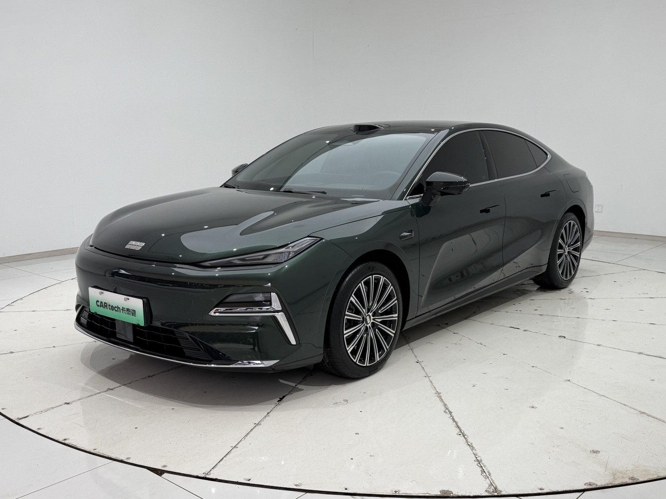 Geely Galaxy 8 2025