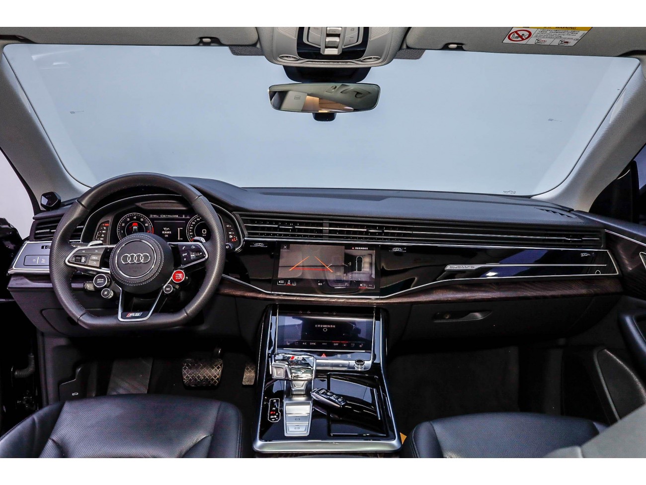 Audi Q8 55 TFSI 2023