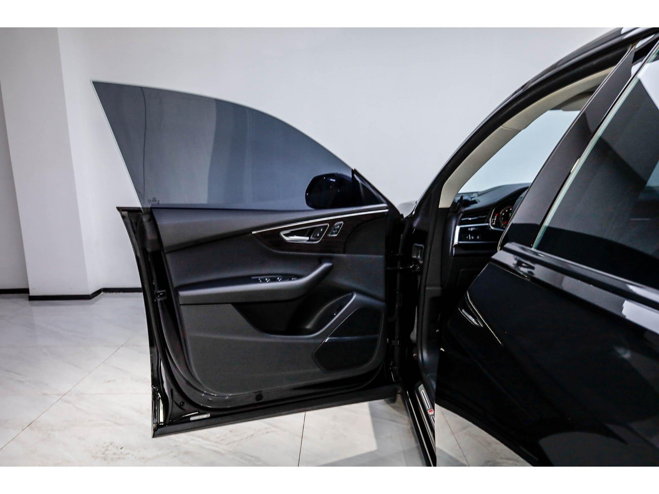 Audi Q8 55 TFSI 2023