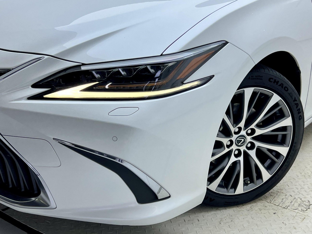 Lexus ES 300h 2020