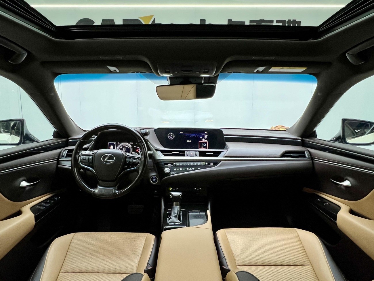 Lexus ES 300h 2020