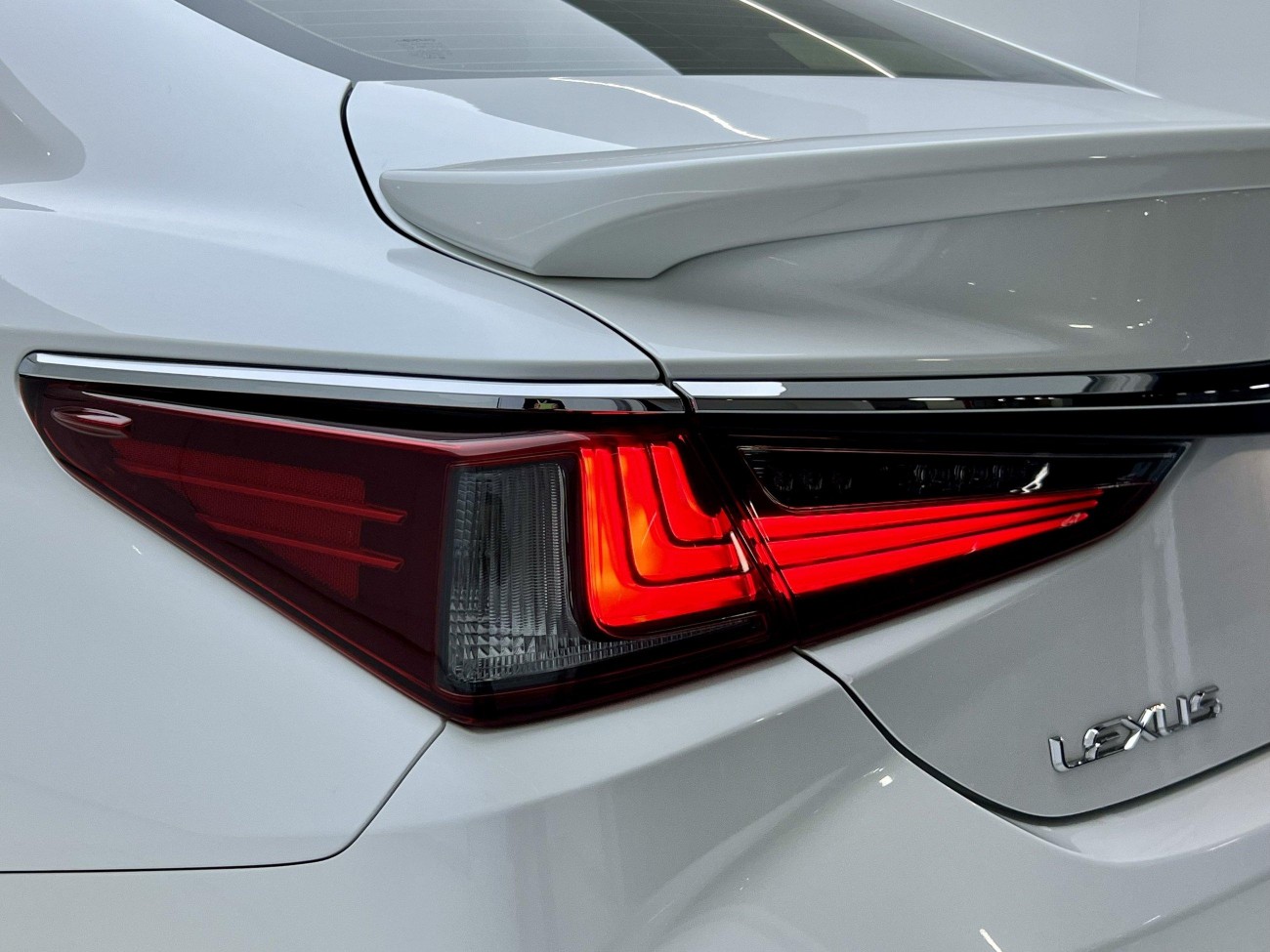 Lexus ES 300h 2020