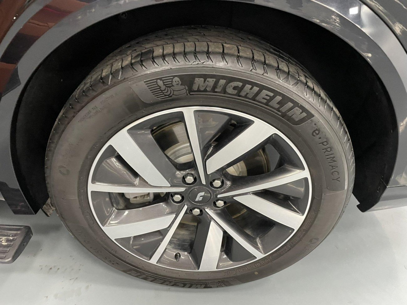 Li Auto L8 2023