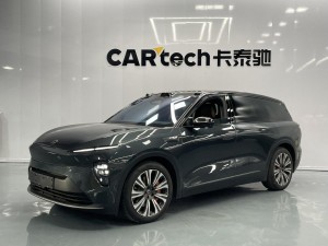 NIO ES8 2024