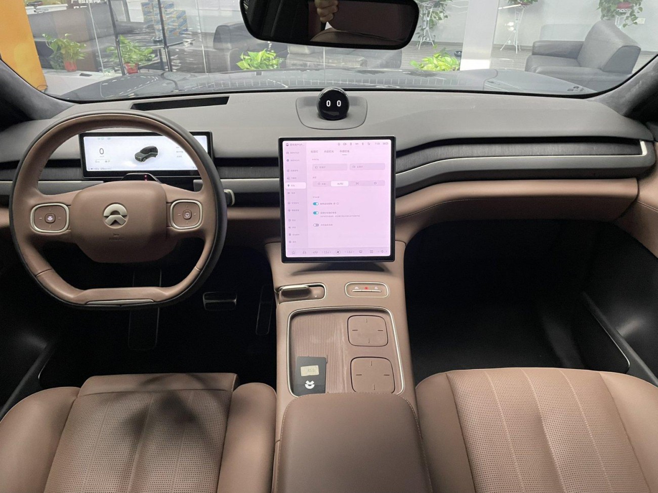 NIO ES8 2024
