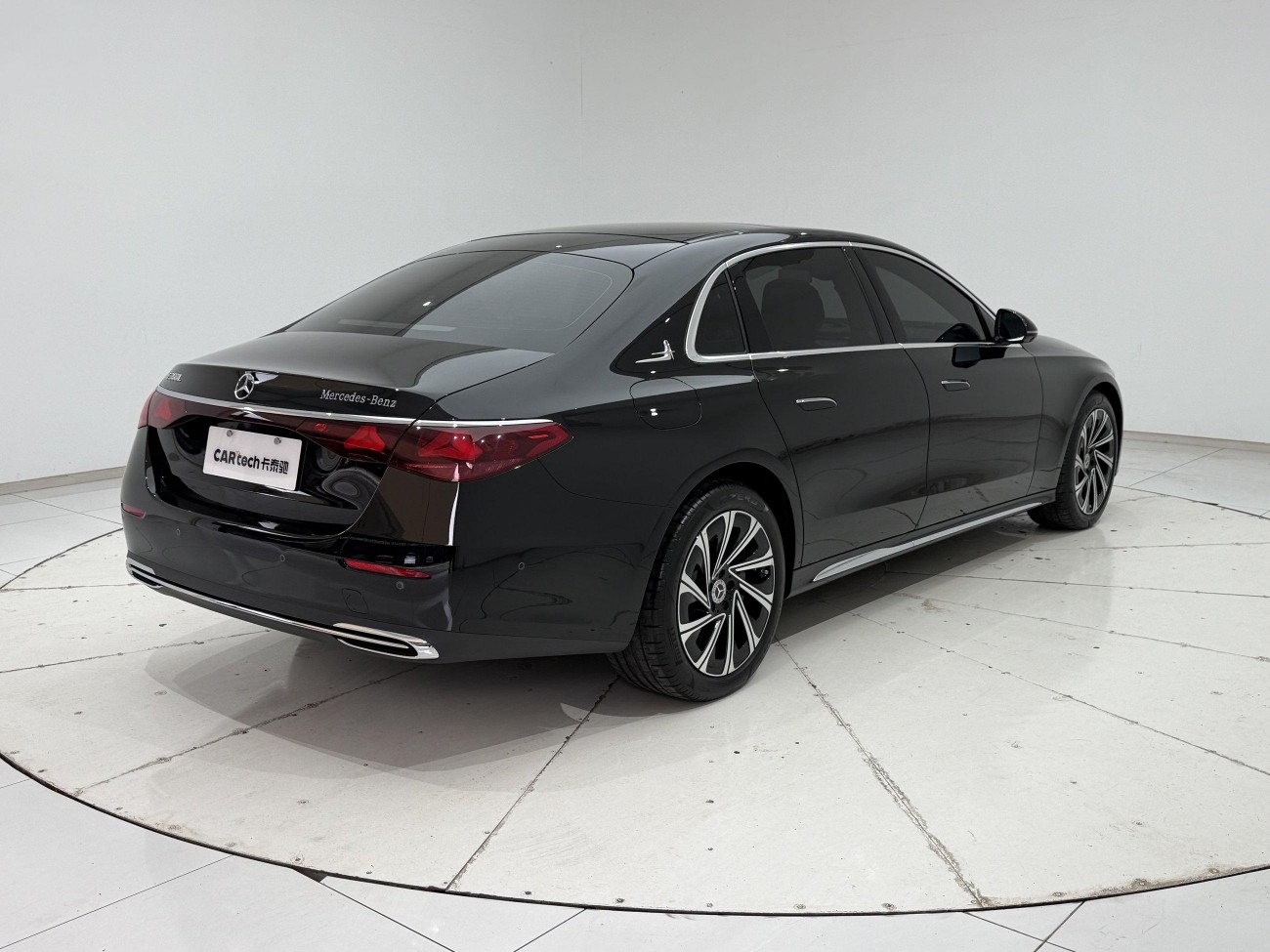 Mercedes-Benz E 300 L 2025