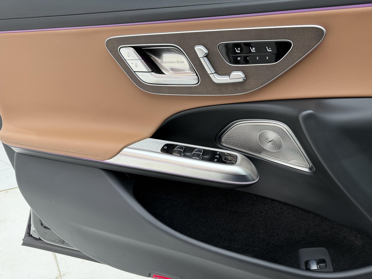 Mercedes-Benz E 300 L 2025