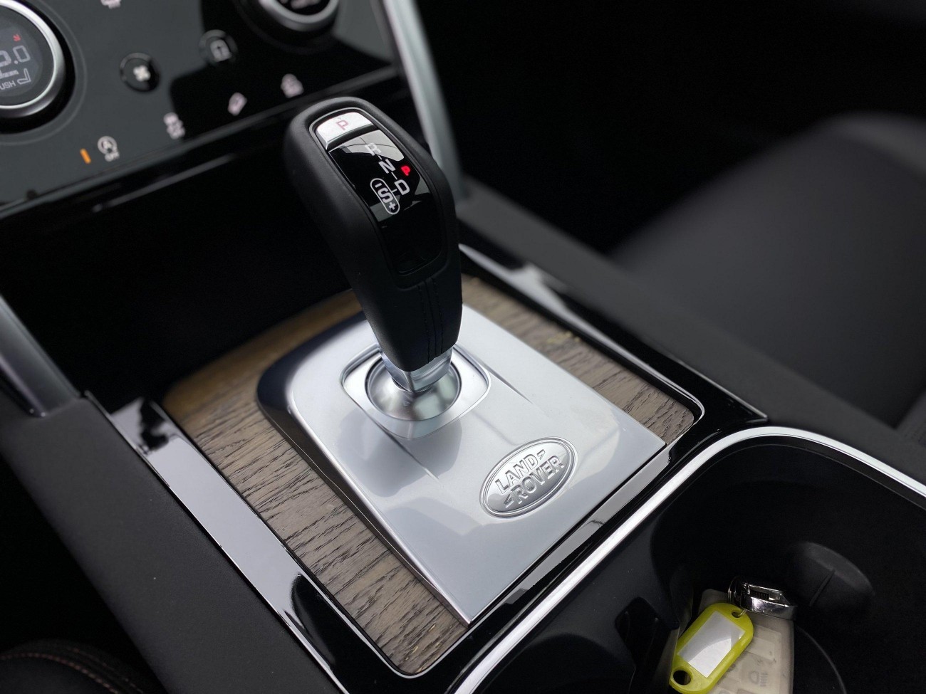 Land Rover Discovery Sport 2021