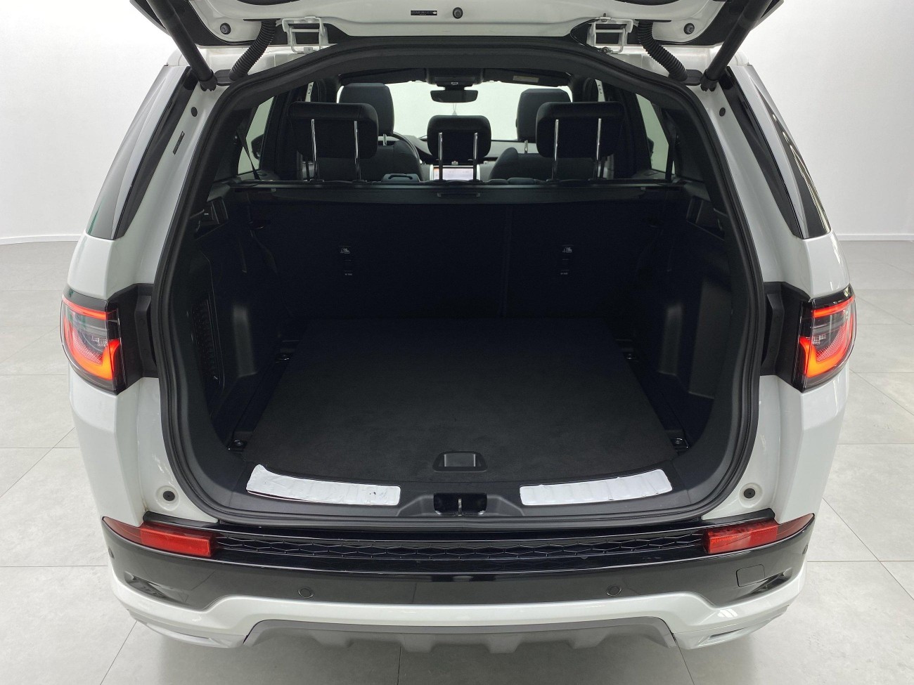 Land Rover Discovery Sport 2021