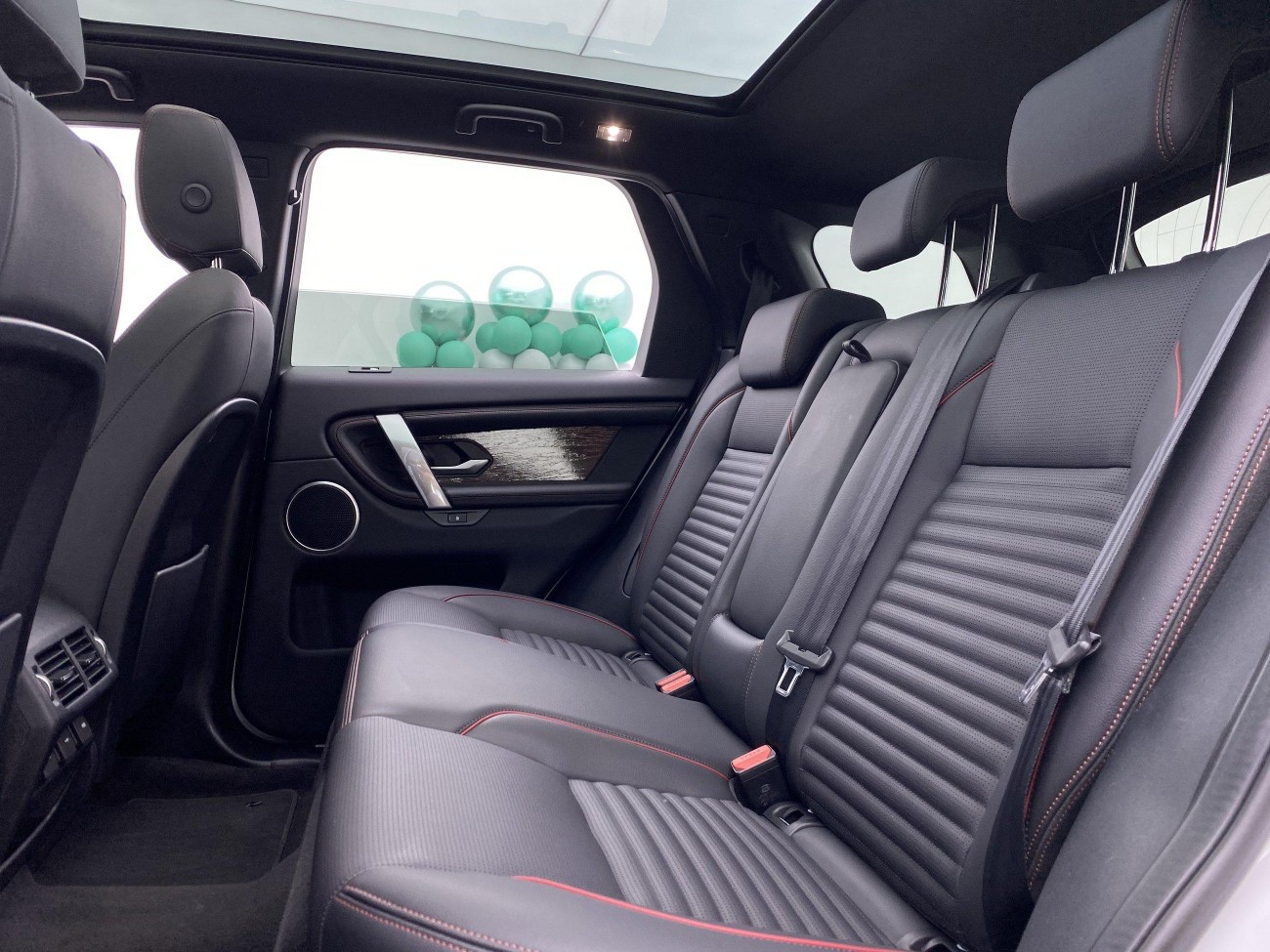 Land Rover Discovery Sport 2021