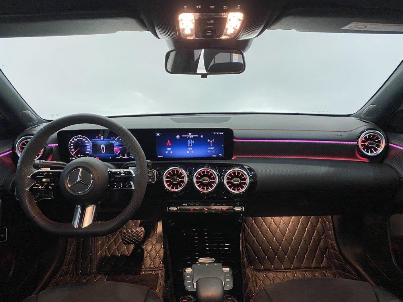Mercedes-Benz A 200 L 2023