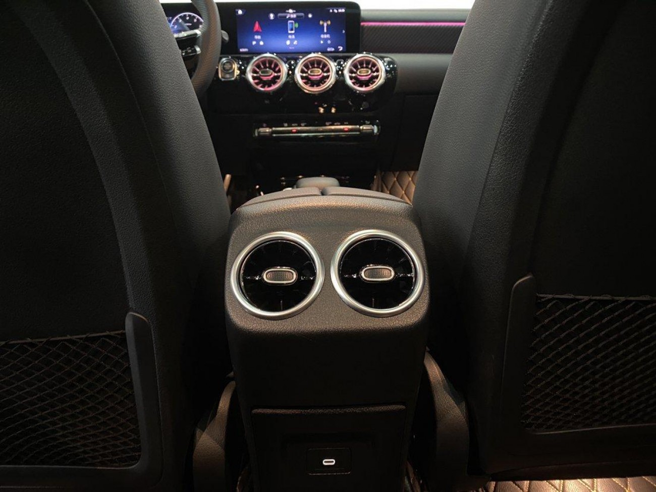 Mercedes-Benz A 200 L 2023