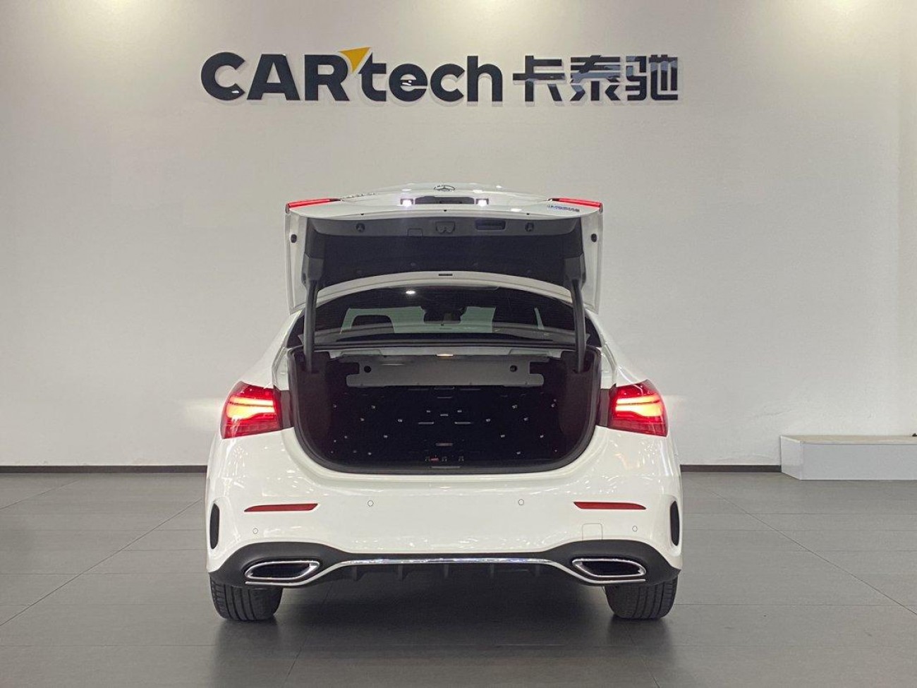 Mercedes-Benz A 200 L 2023