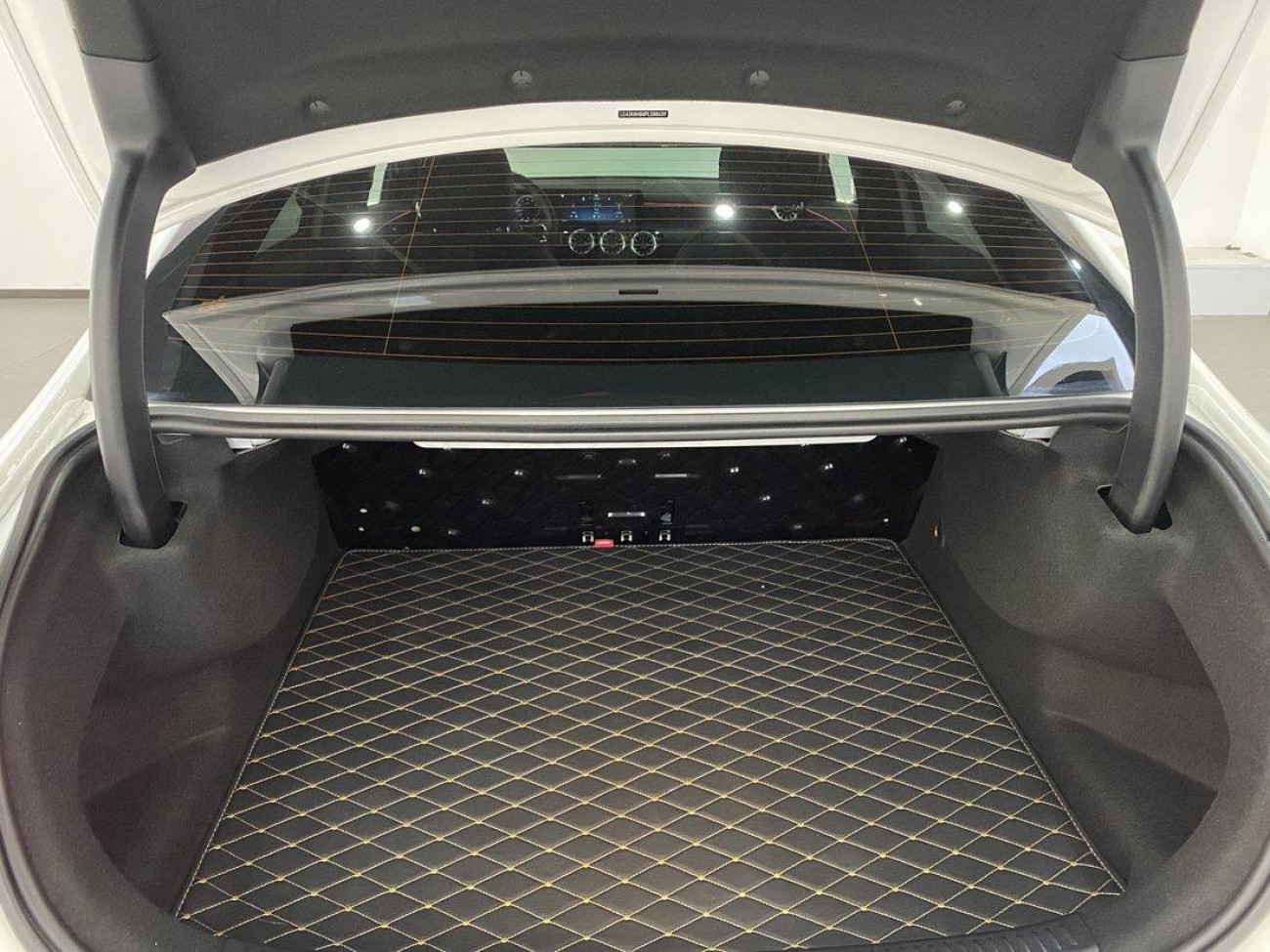 Mercedes-Benz A 200 L 2023