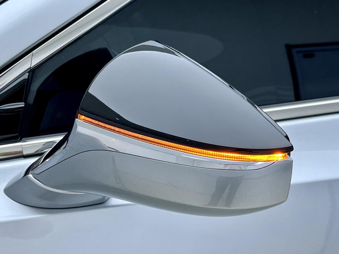 Lexus ES 250 2023