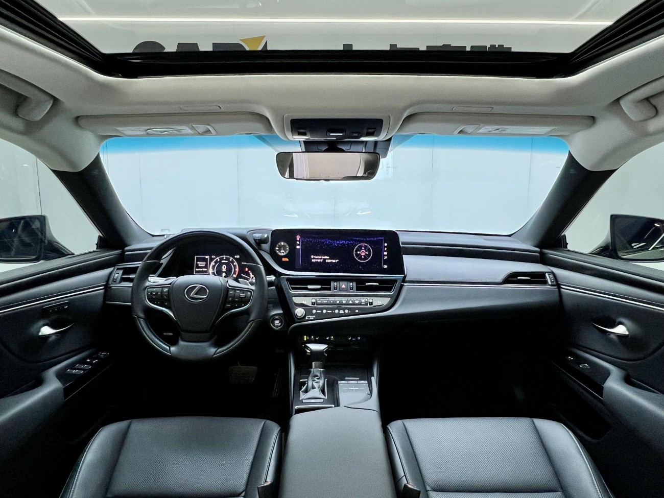 Lexus ES 250 2023