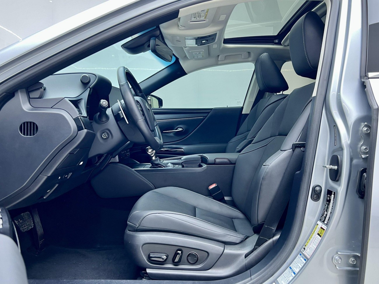 Lexus ES 250 2023