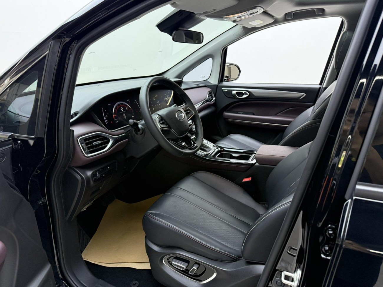 Trumpchi M6 2025
