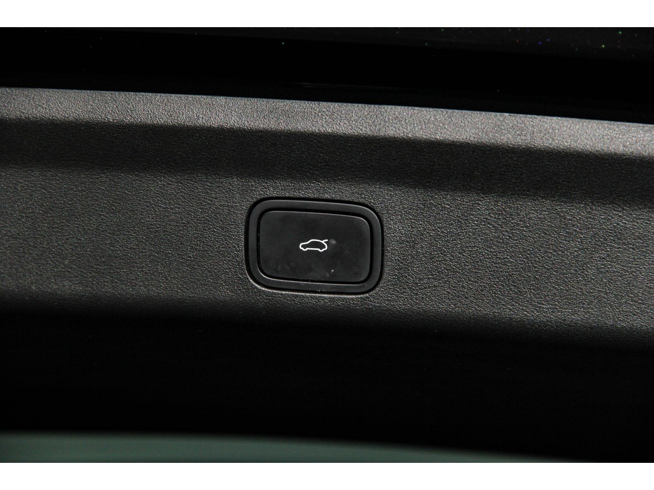 AITO M8 2025