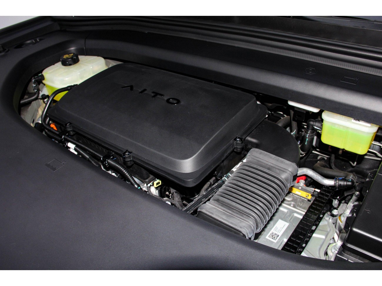 AITO M8 2025