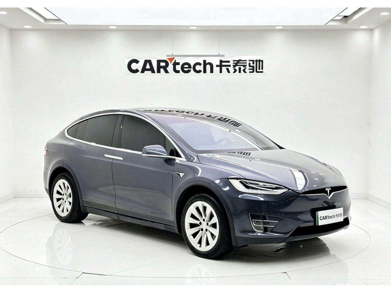 Tesla Model X 2020